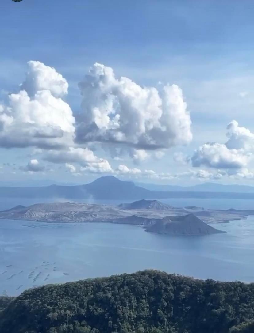 Taal Lake View Wind Residences By Smco Tagaytay City Exteriör bild