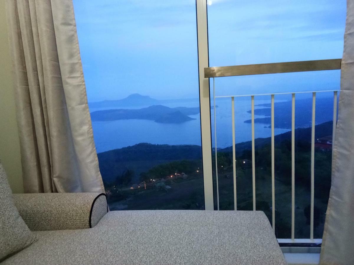 Taal Lake View Wind Residences By Smco Tagaytay City Exteriör bild