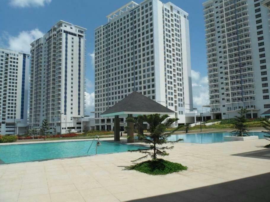 Taal Lake View Wind Residences By Smco Tagaytay City Exteriör bild