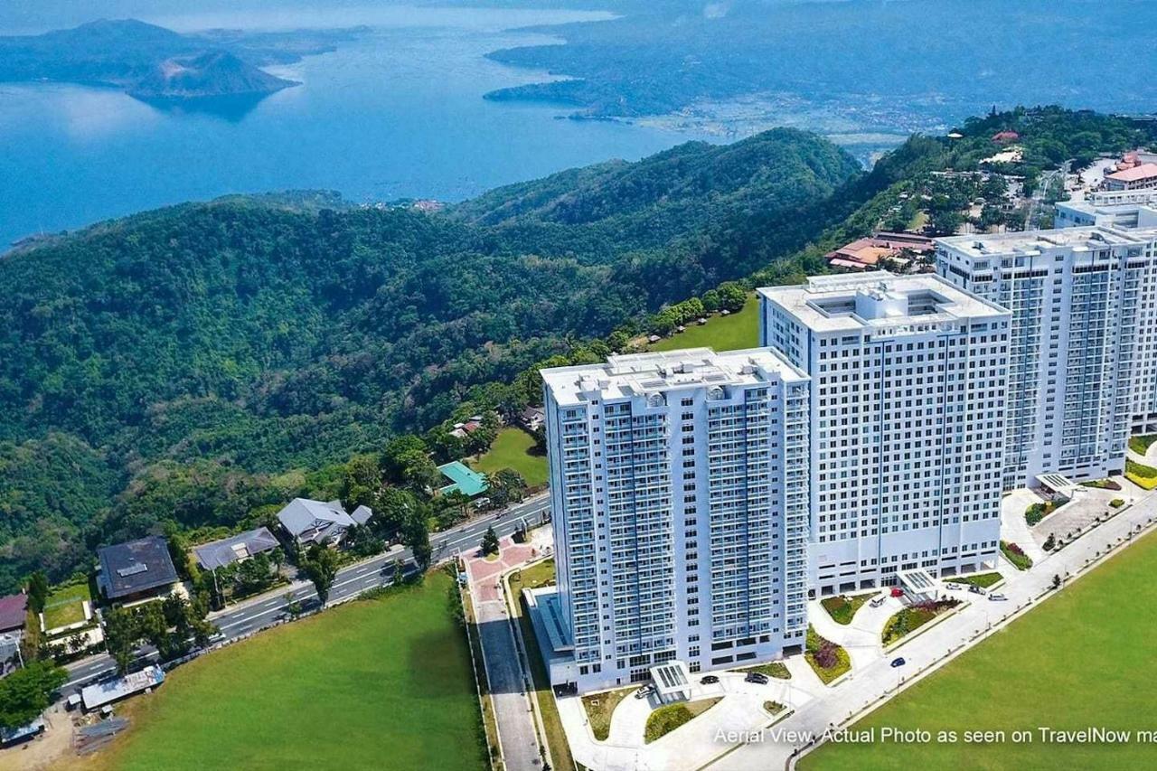 Taal Lake View Wind Residences By Smco Tagaytay City Exteriör bild