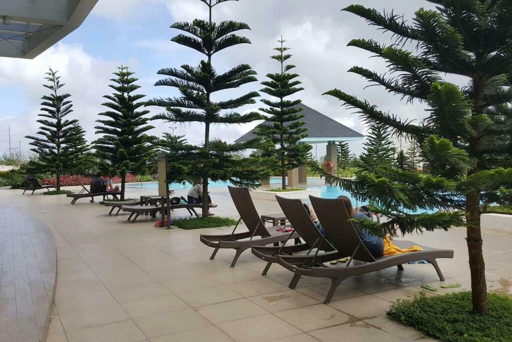Taal Lake View Wind Residences By Smco Tagaytay City Exteriör bild