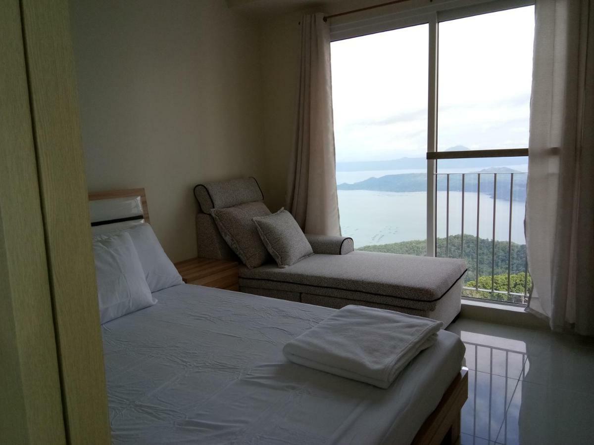 Taal Lake View Wind Residences By Smco Tagaytay City Exteriör bild